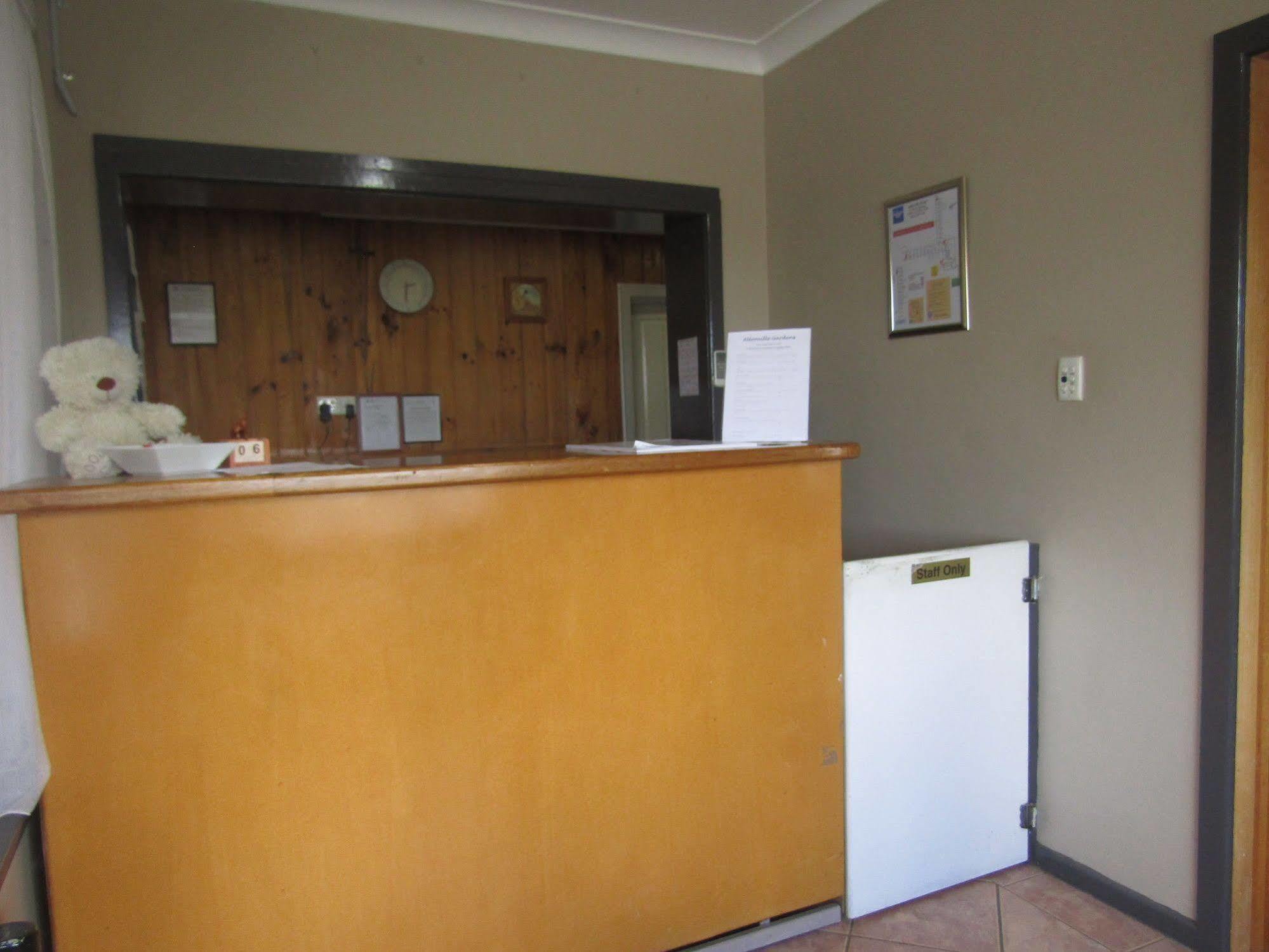 Allonville Gardens Motel Wagga Wagga Exterior foto